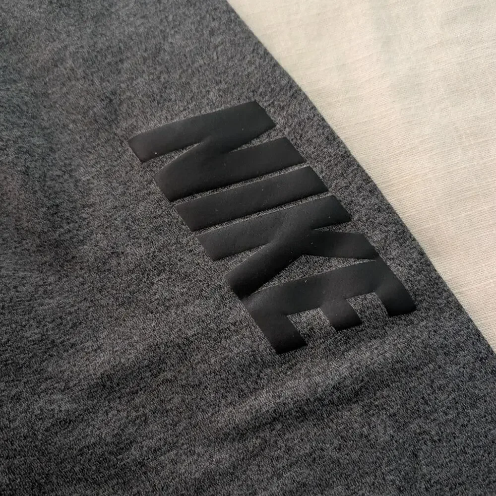 Nike Boys Charcoal Grey Dri-FIT Jogger Sweatpants - Size Small (6/7)